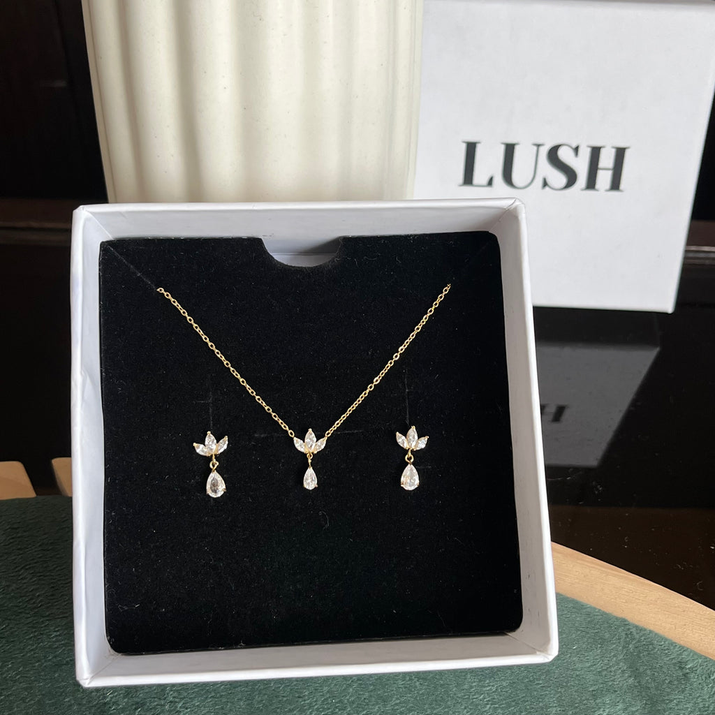 Dainty Floral Drop Necklace & Earrings Set
