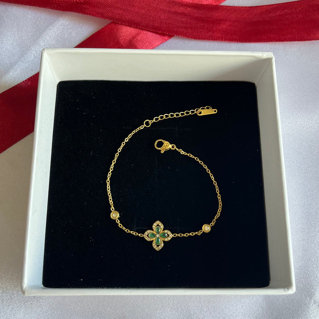 Bracelet
