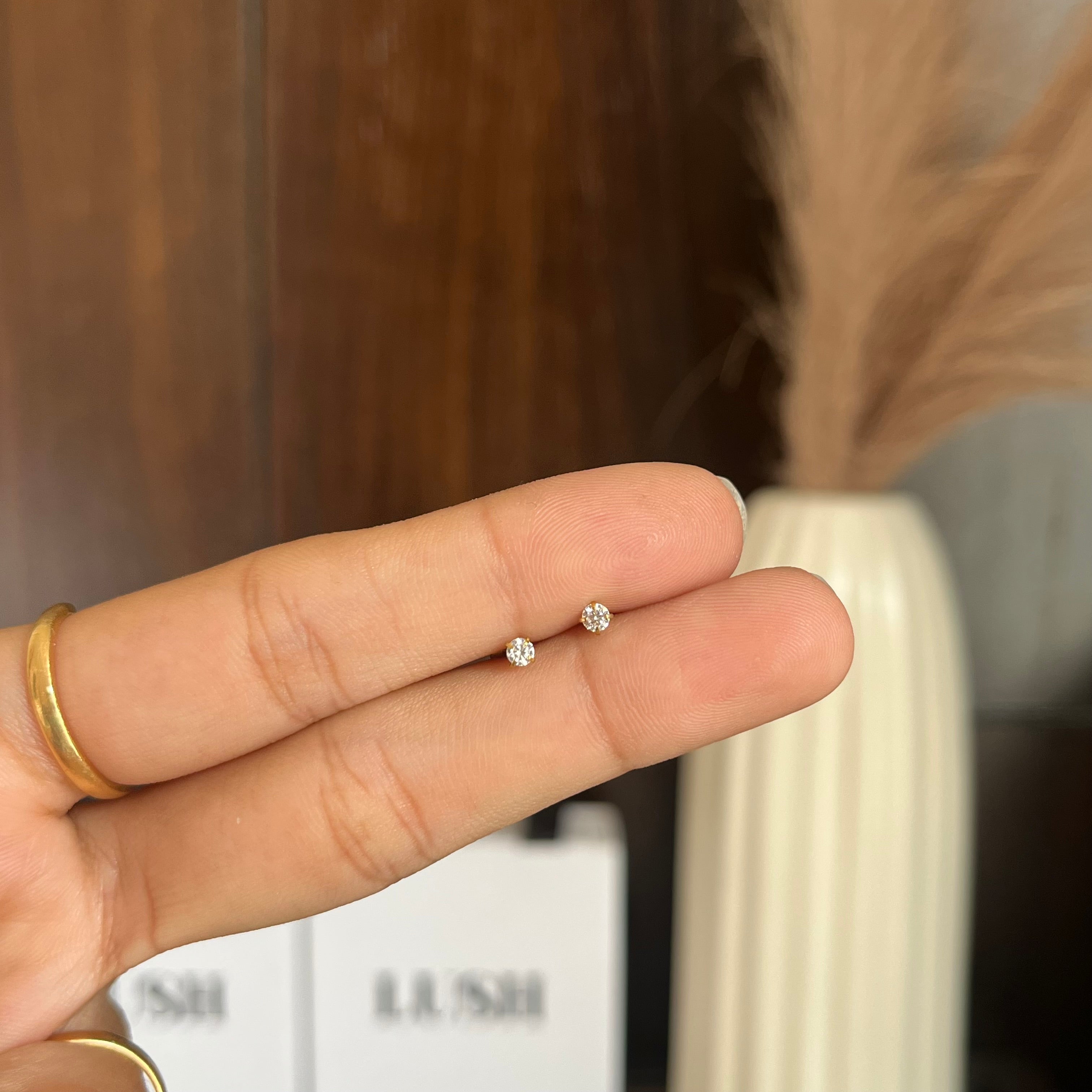 Mini Solitaire Golden Studs (flat back)