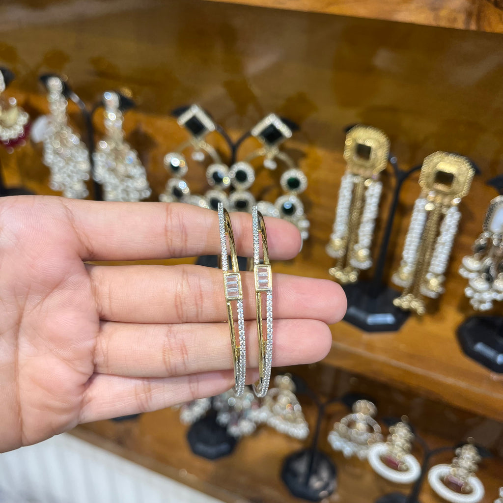 Ad bangles