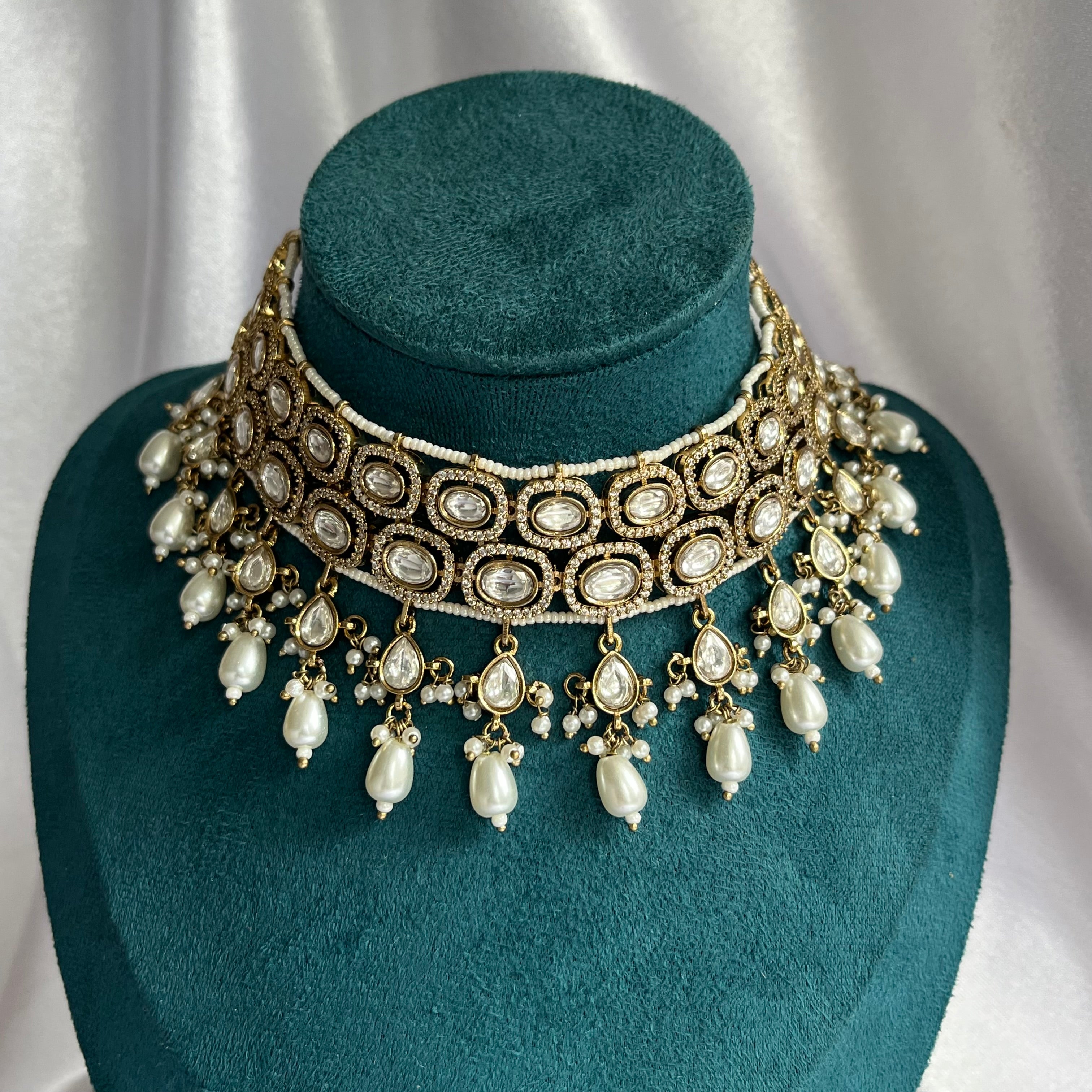 Royal Kundan Pearl Choker Set