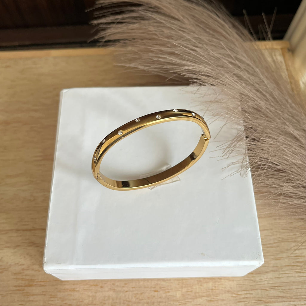 Crystal Edge Bangle|Standard Size