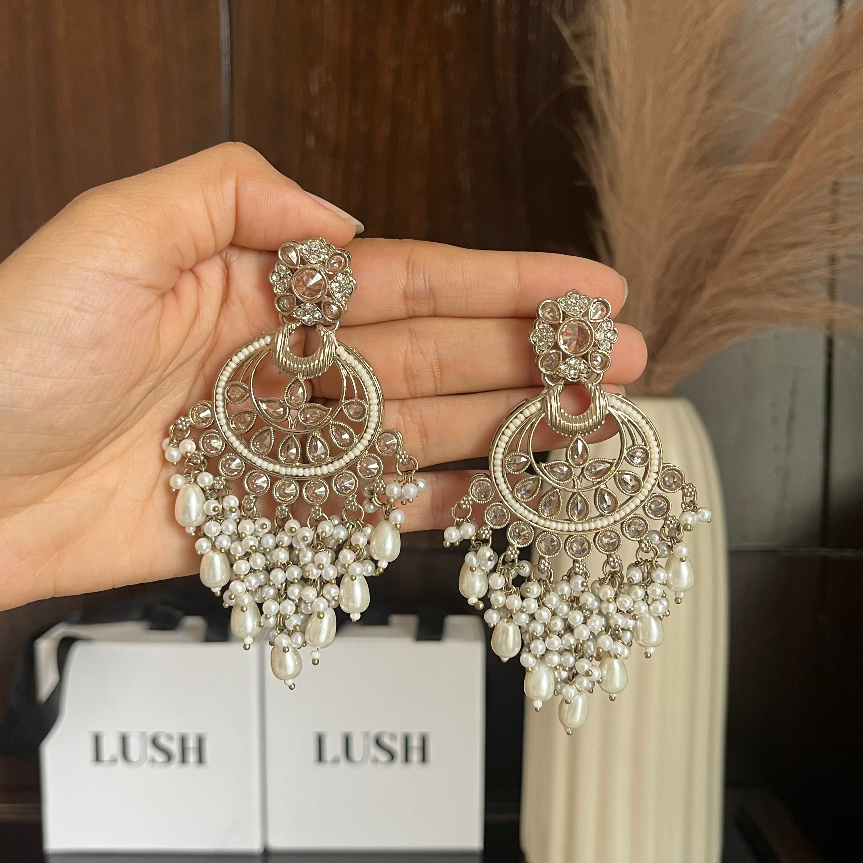 Nazariya earrings