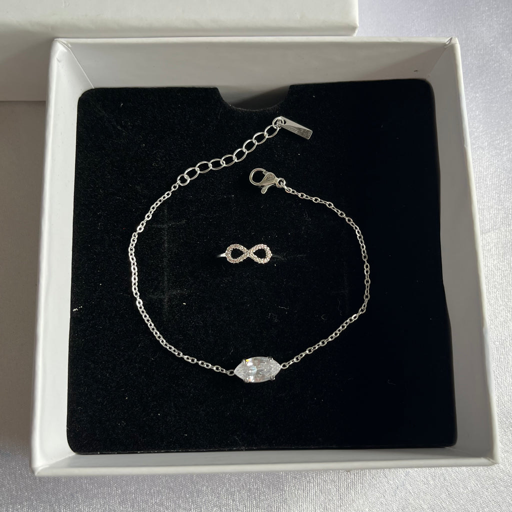 Infinity Love