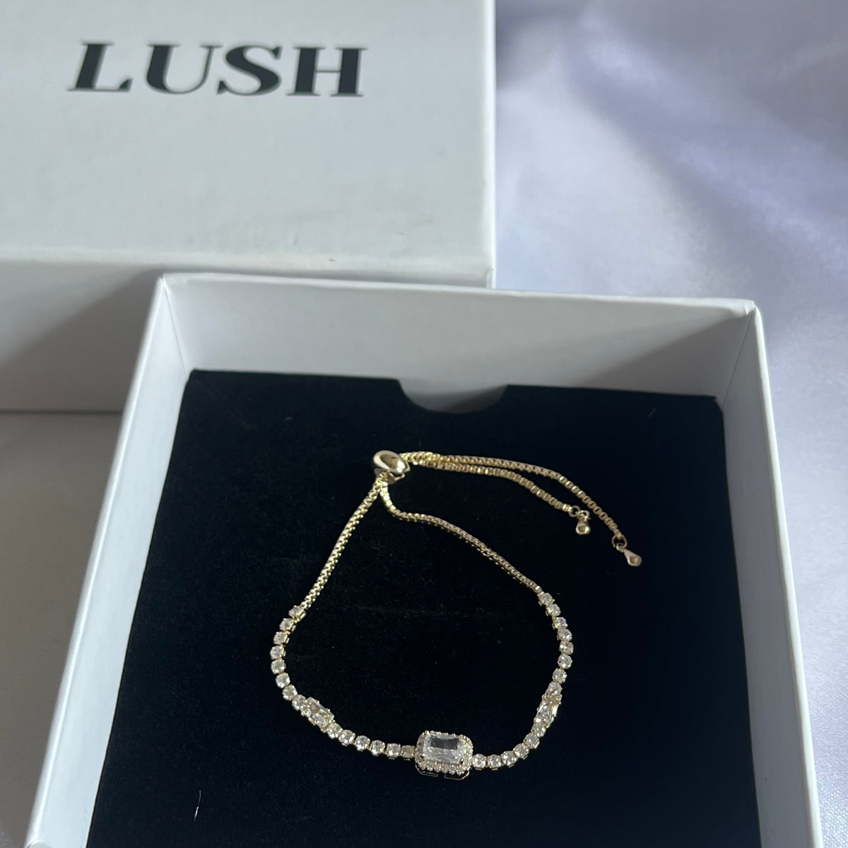 Bracelet