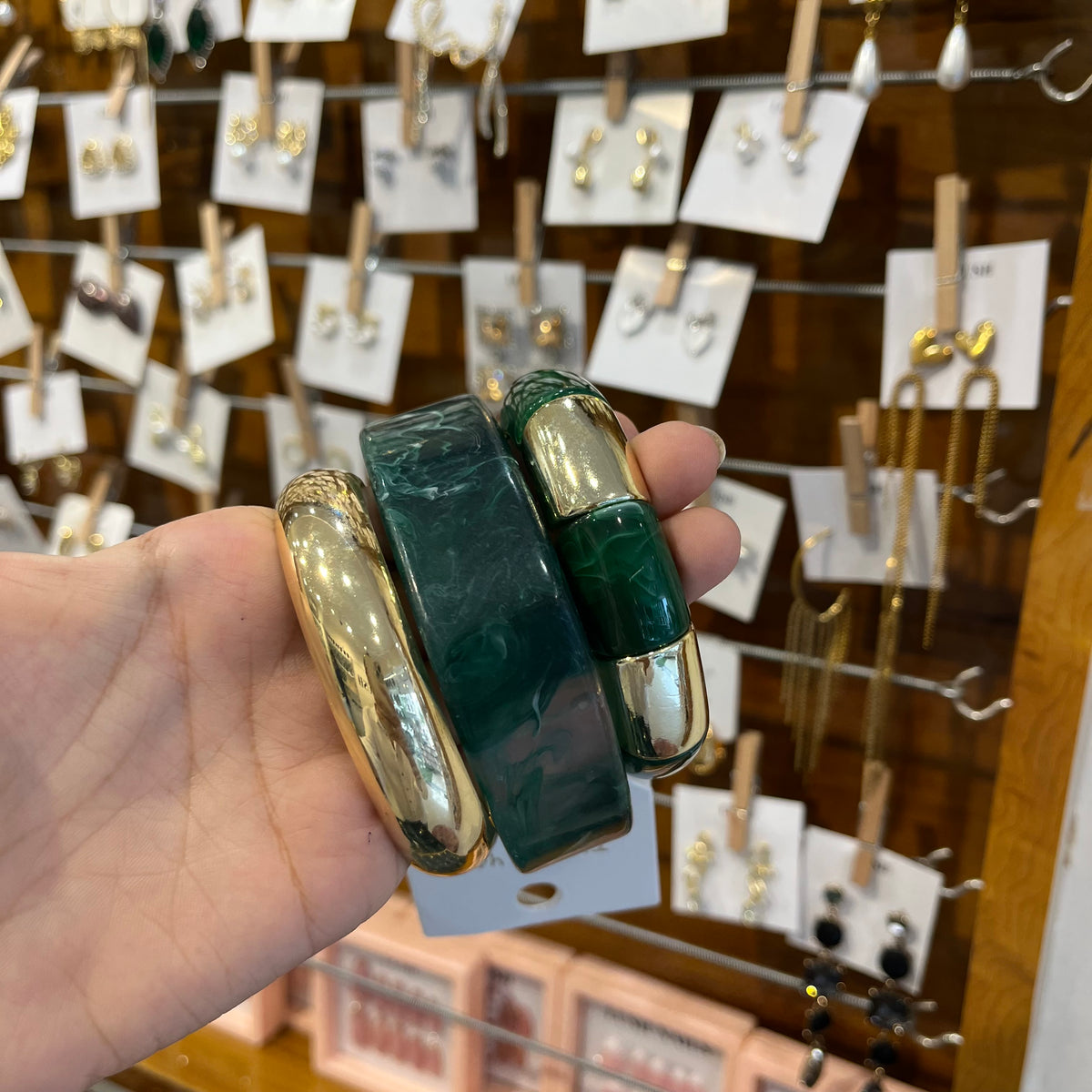 Hand stacks 27-36