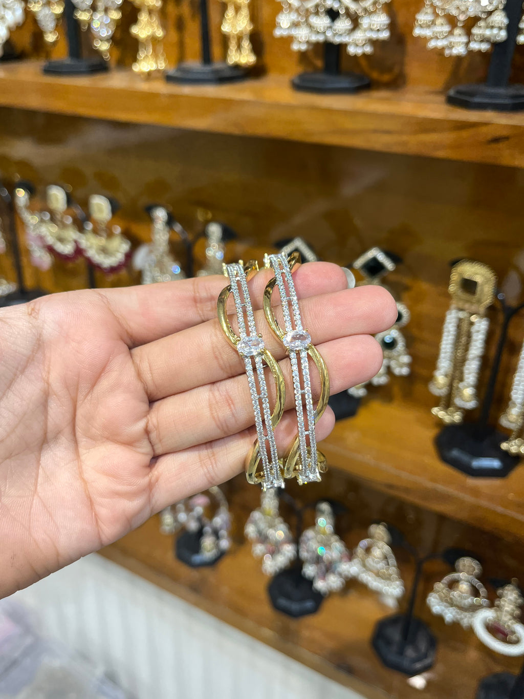 Ad bangles