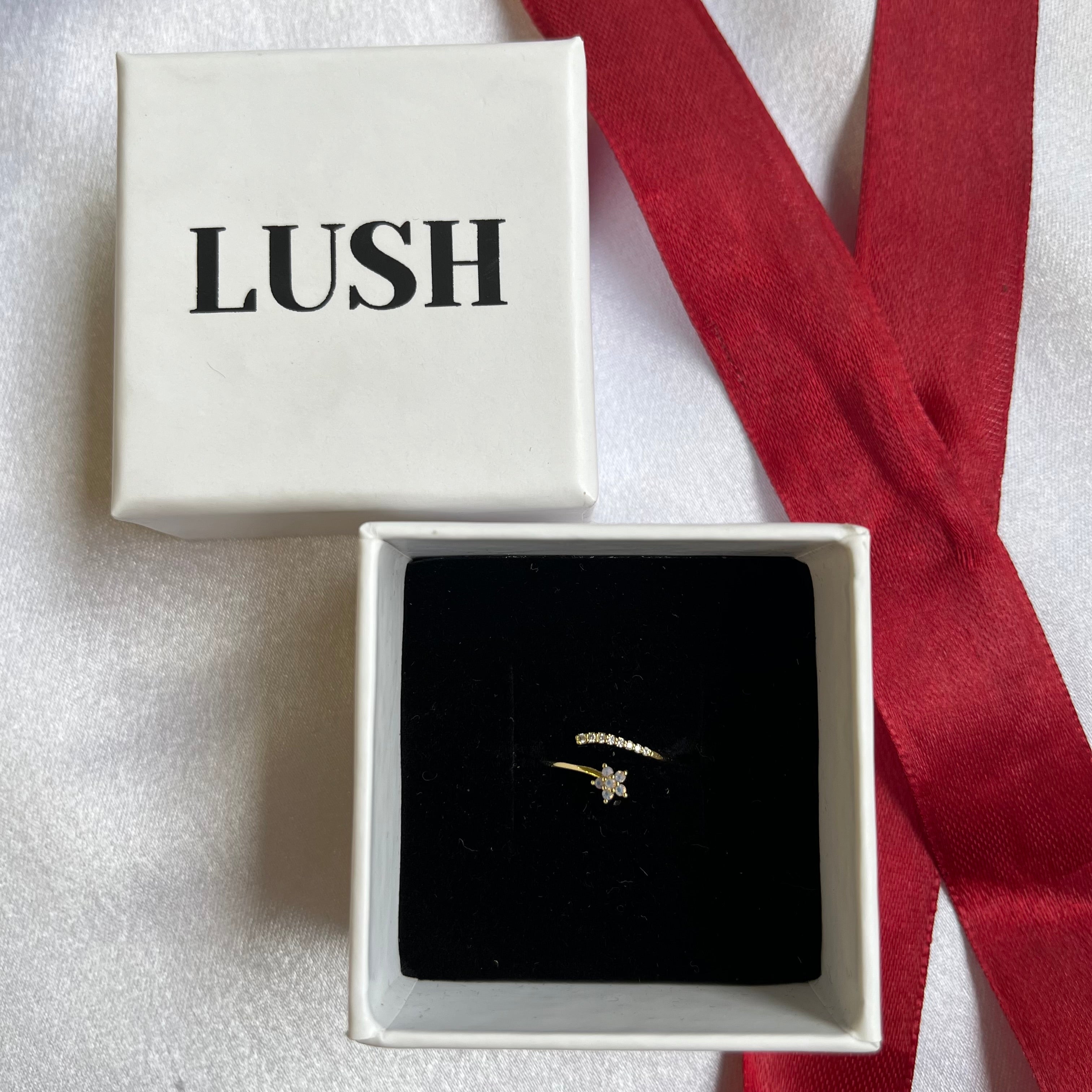 Bloom Crystal Ring