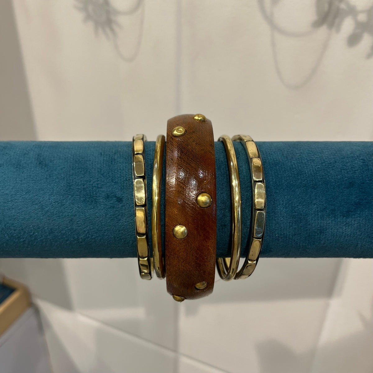 Hand stack 60