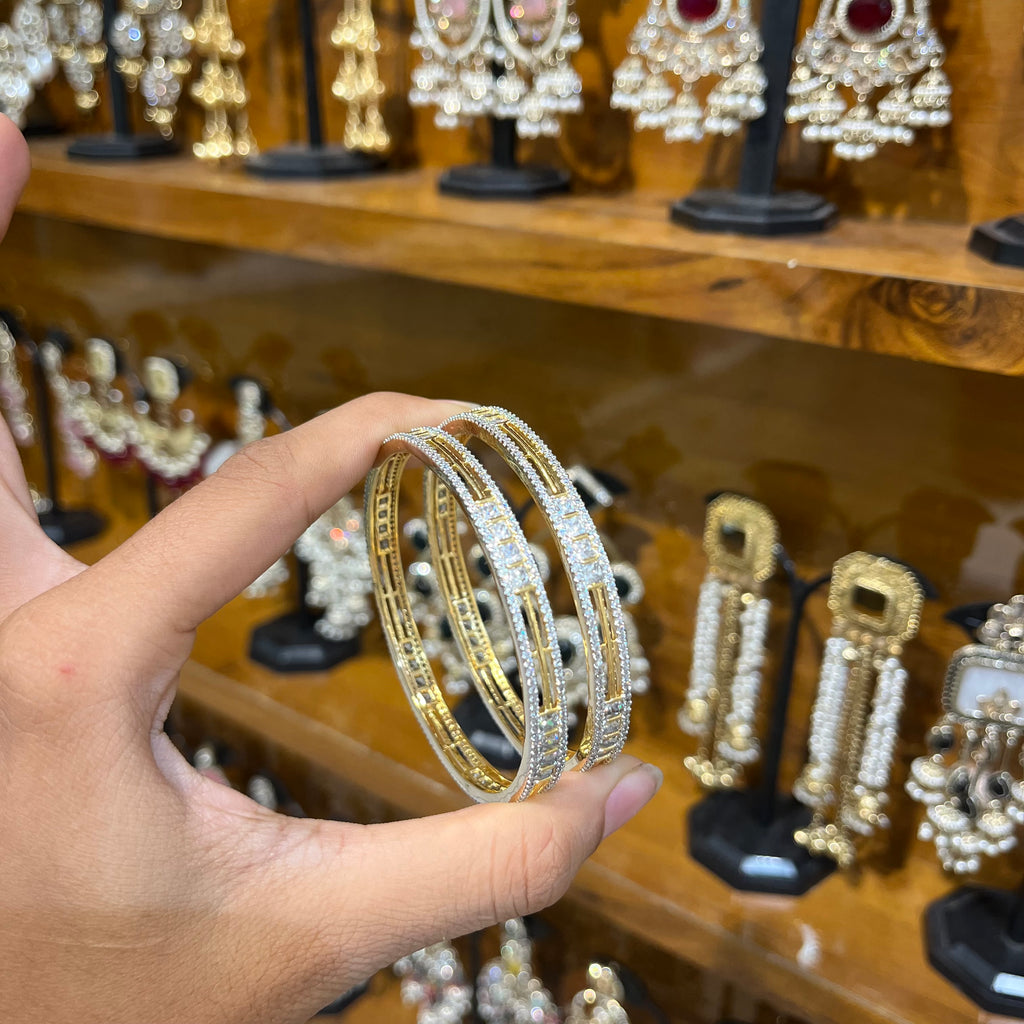 Ad bangles