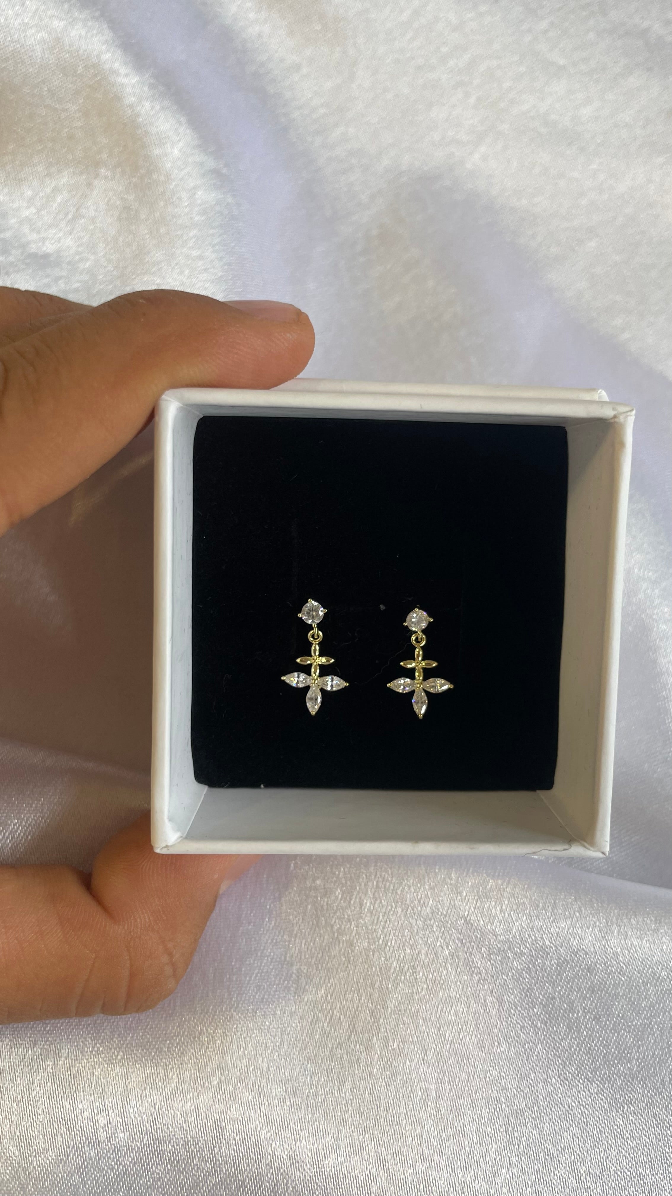 Mauve drop earrings