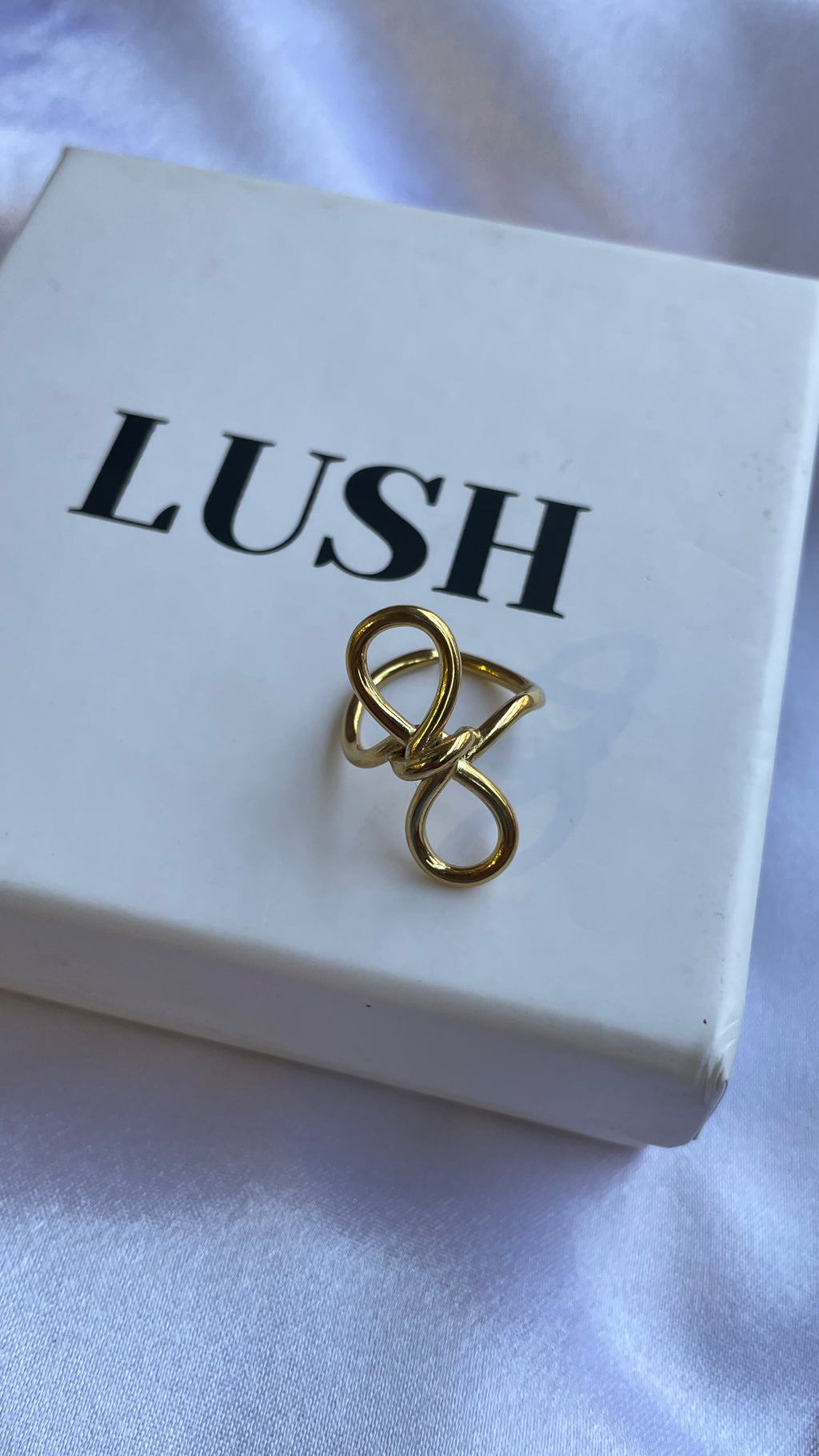 Infinity Knot Ring