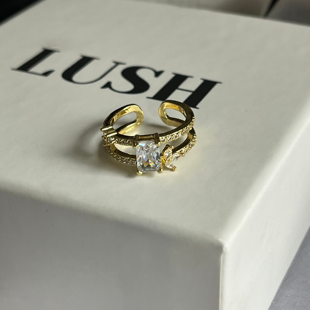 Ivy Sparkle Ring