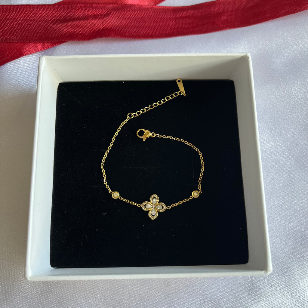 Bloom Crystal Bracelet