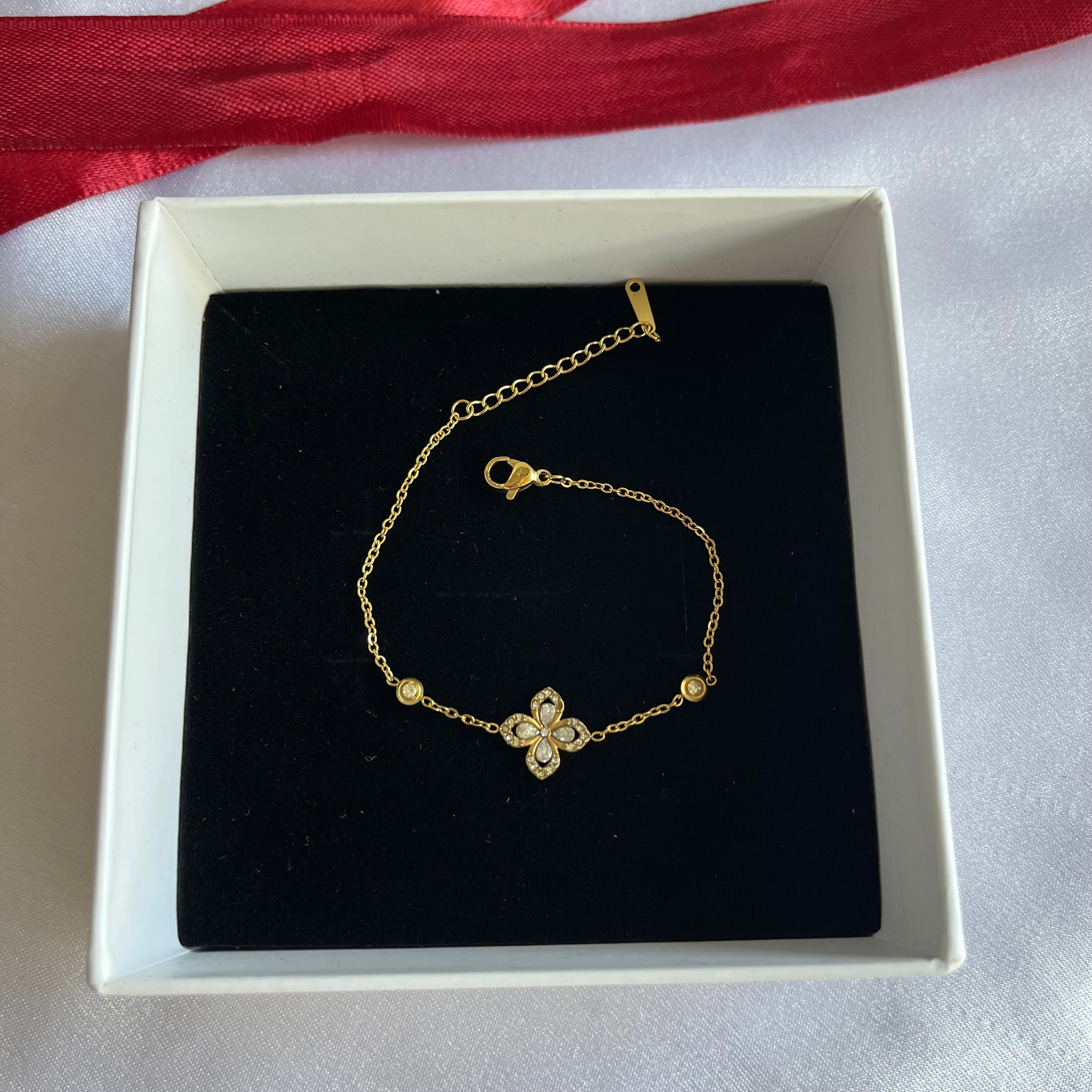 Bloom Crystal Bracelet