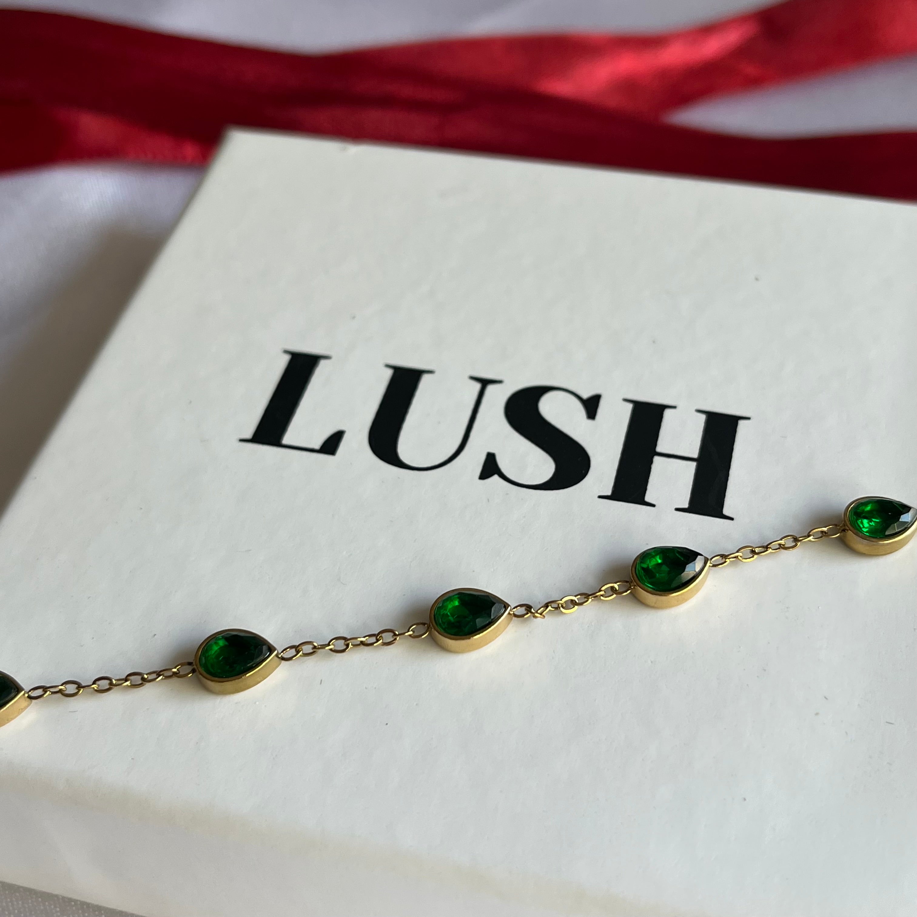 Emerald Glow Bracelet