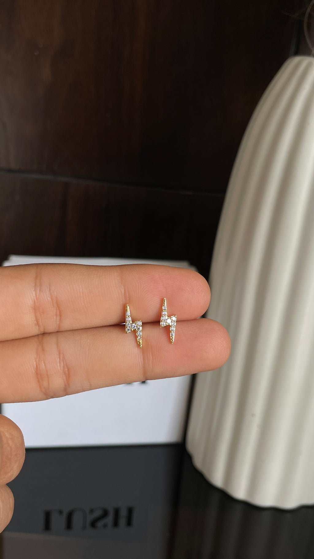 Lightning Spark Studs (ball back)