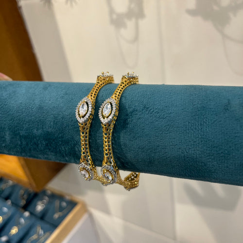 Ad bangles