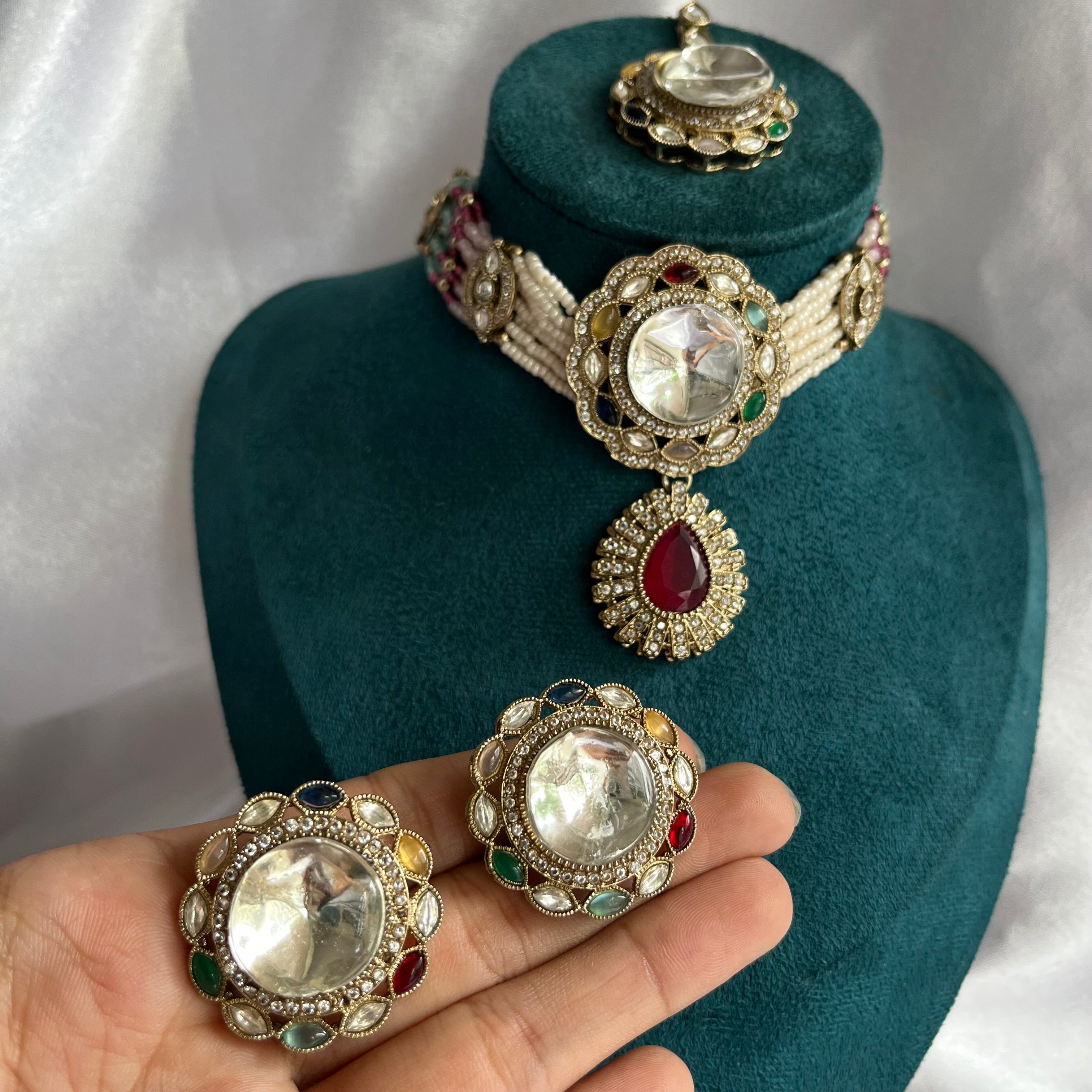 Royal Mirror Choker Set