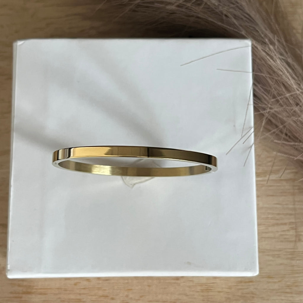 Classic Sleek Bangle