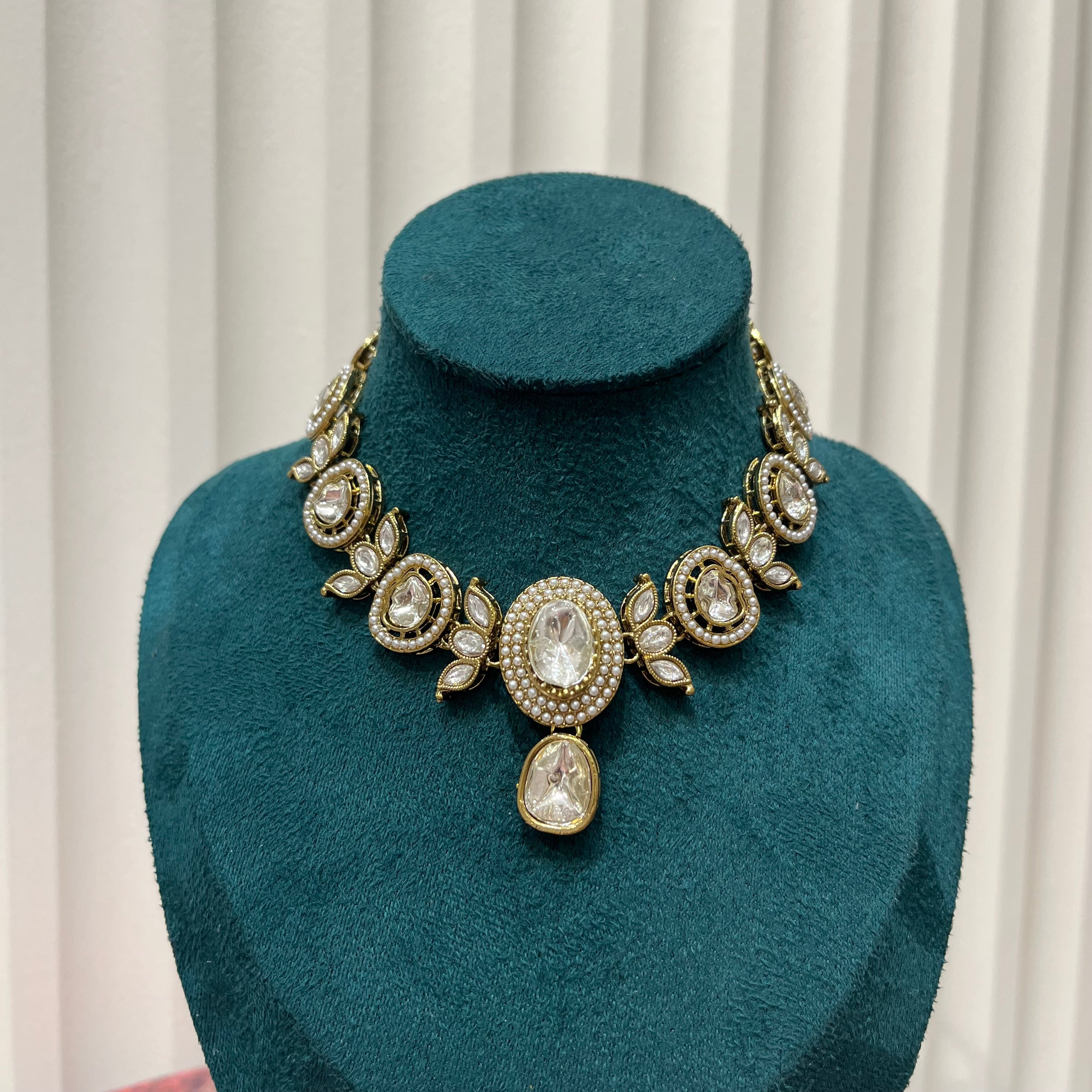 Crystal Pearl Vintage Necklace Set