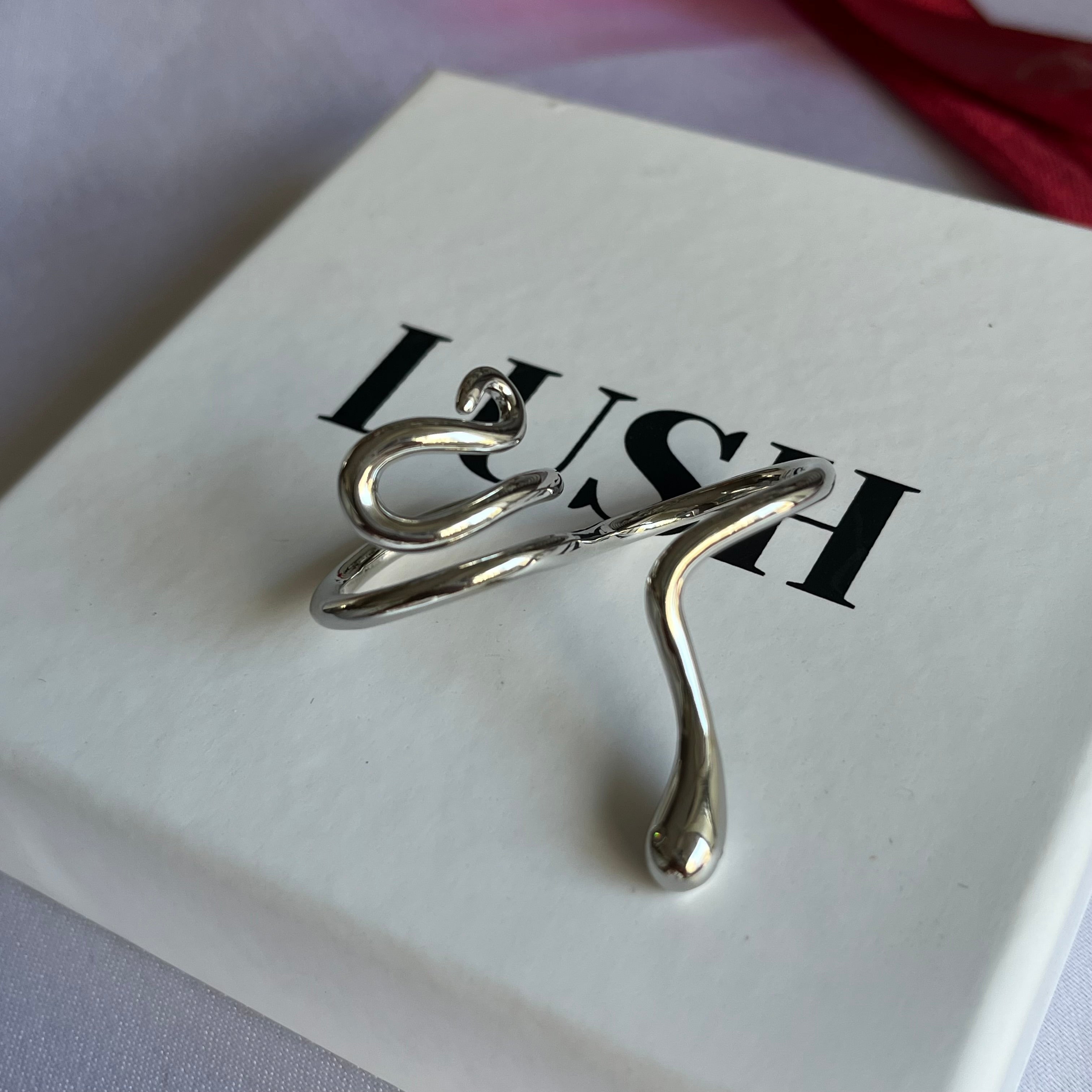 Two finger ring