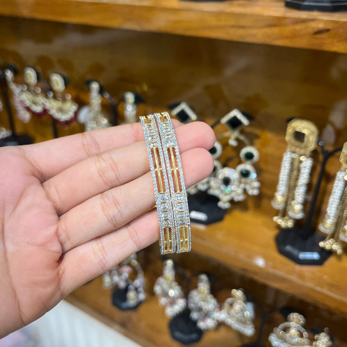 Ad bangles