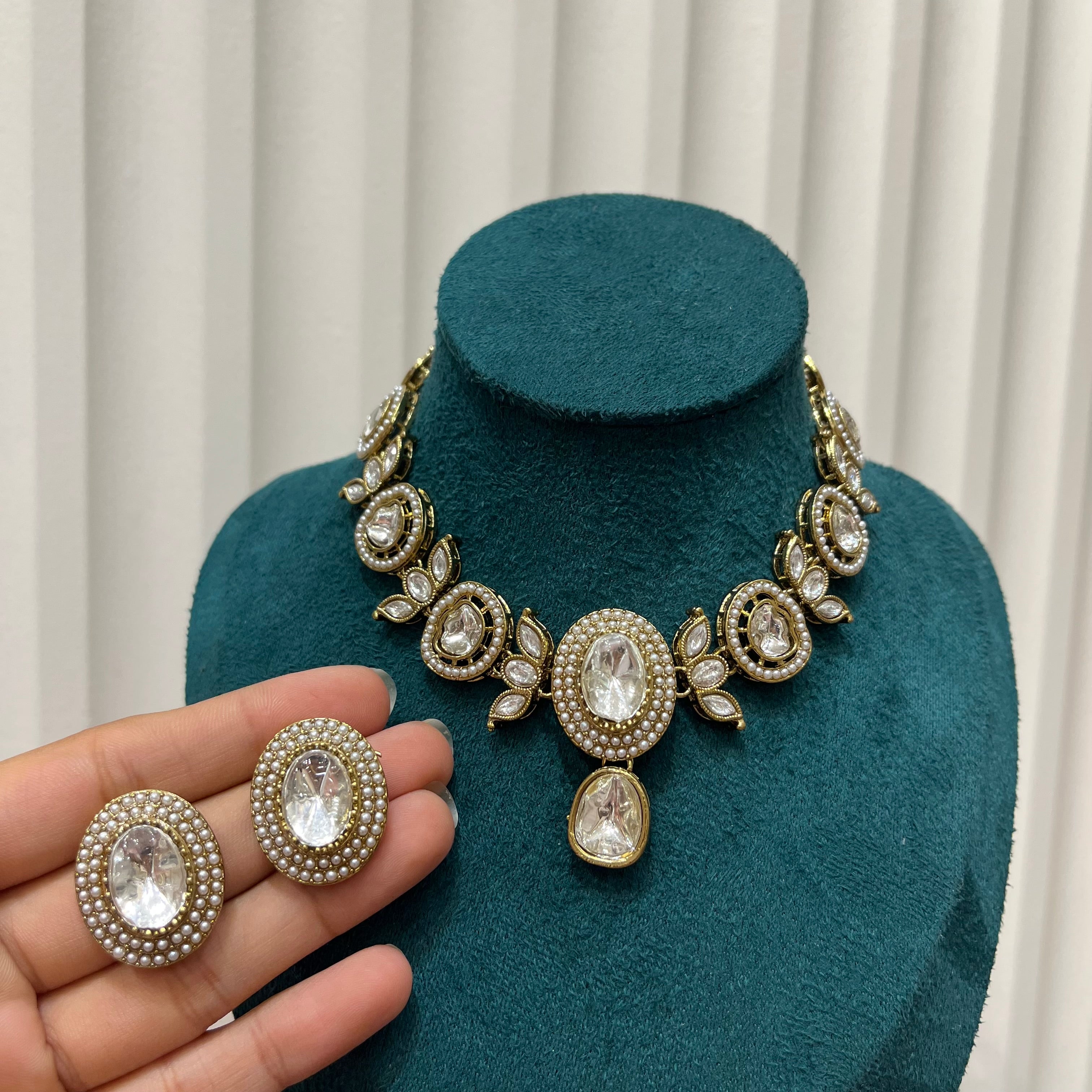 Crystal Pearl Vintage Necklace Set