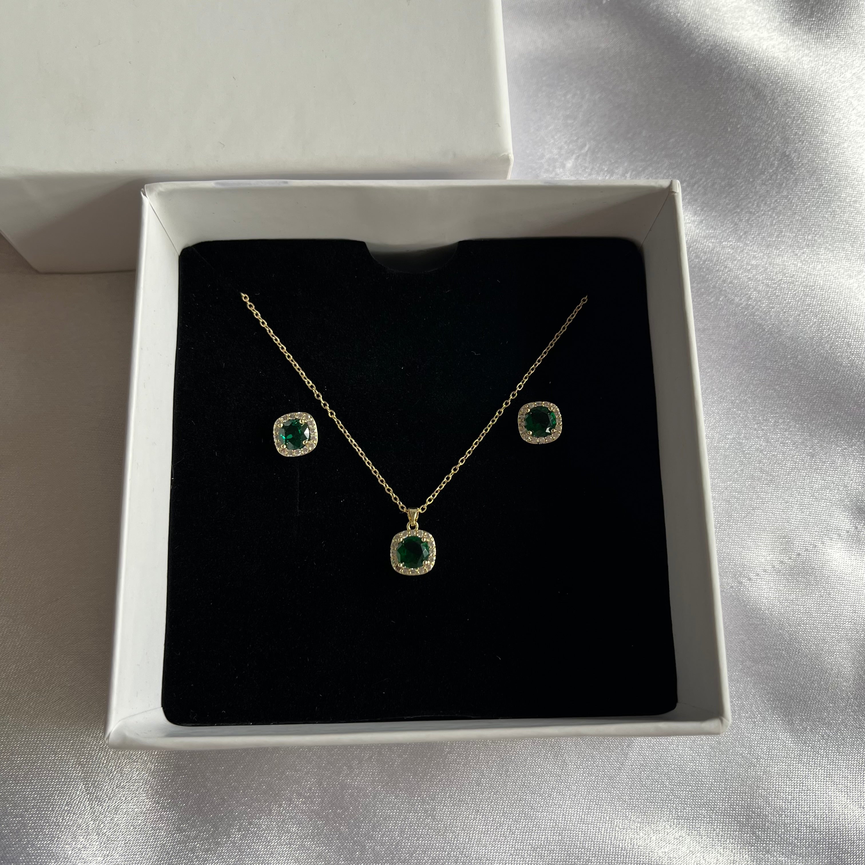 Emerald Elegance Set