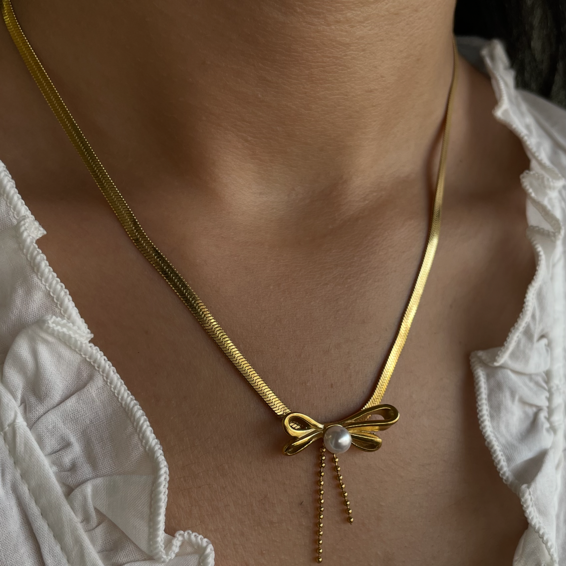 Pearl Bow Necklace