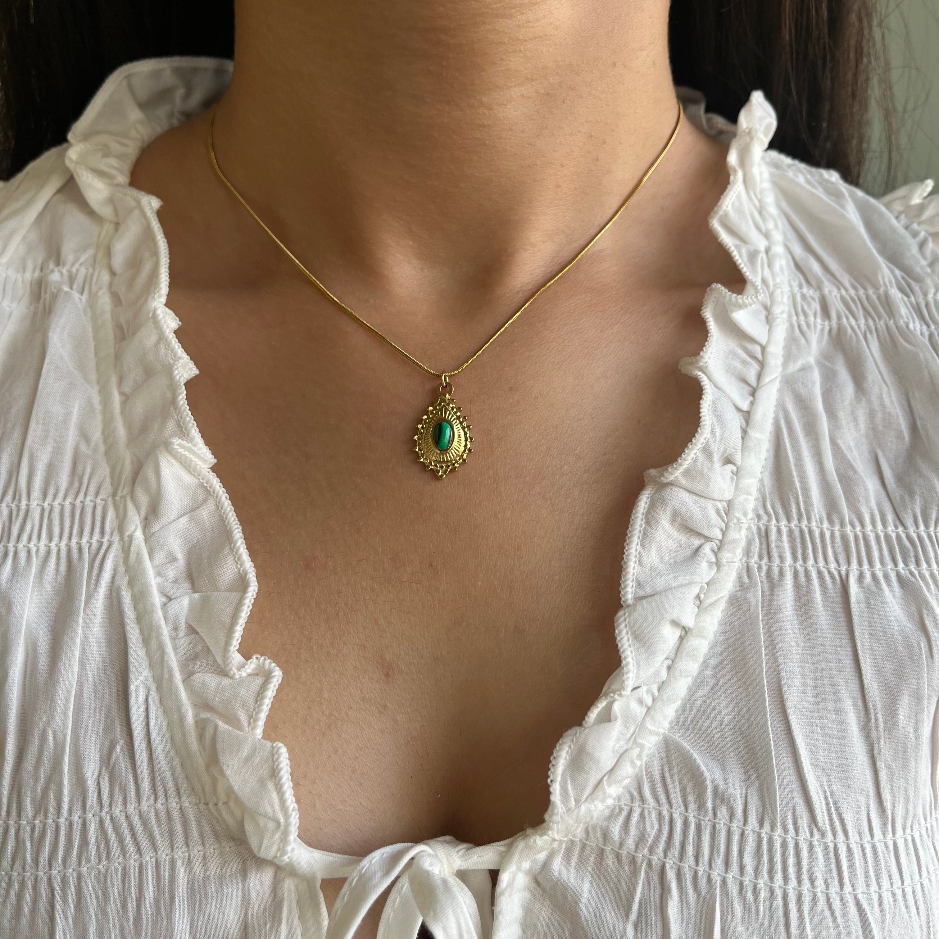 Vintage Malachite Stone Pendant Necklace