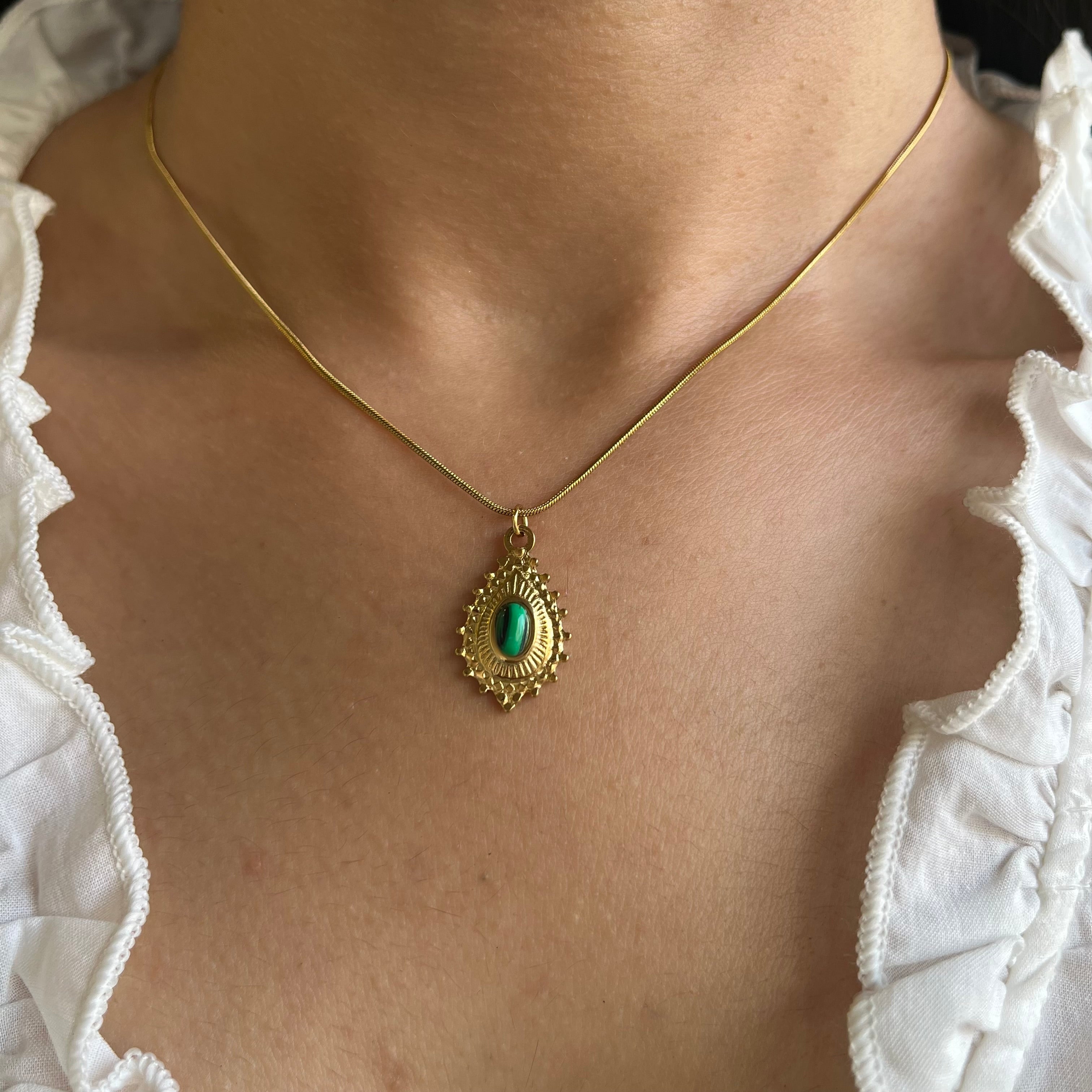 Vintage Malachite Stone Pendant Necklace